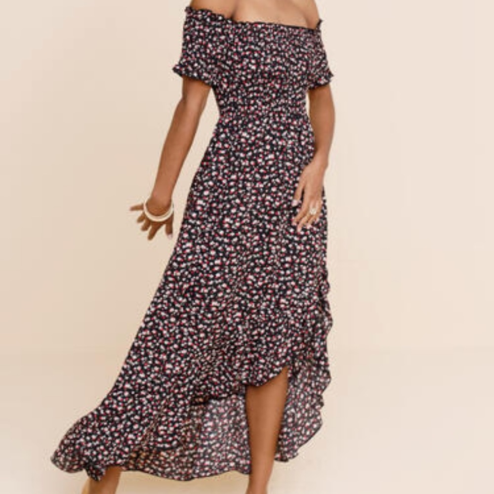 Francesca’s | Ricky Ditsy Floral off the shoulder maxi dress (NAVY/Floral)